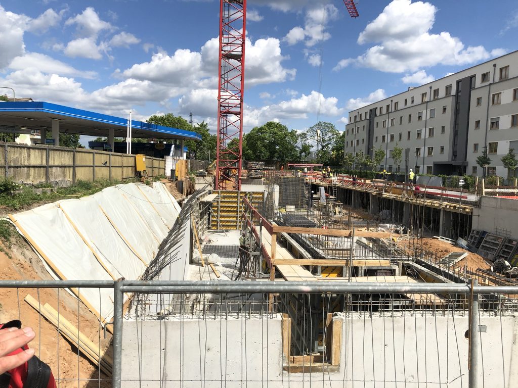 Neubau von 3 Mehrfamilienhäusern auf einer Tiefgarage, Frankfurt-Griesheim