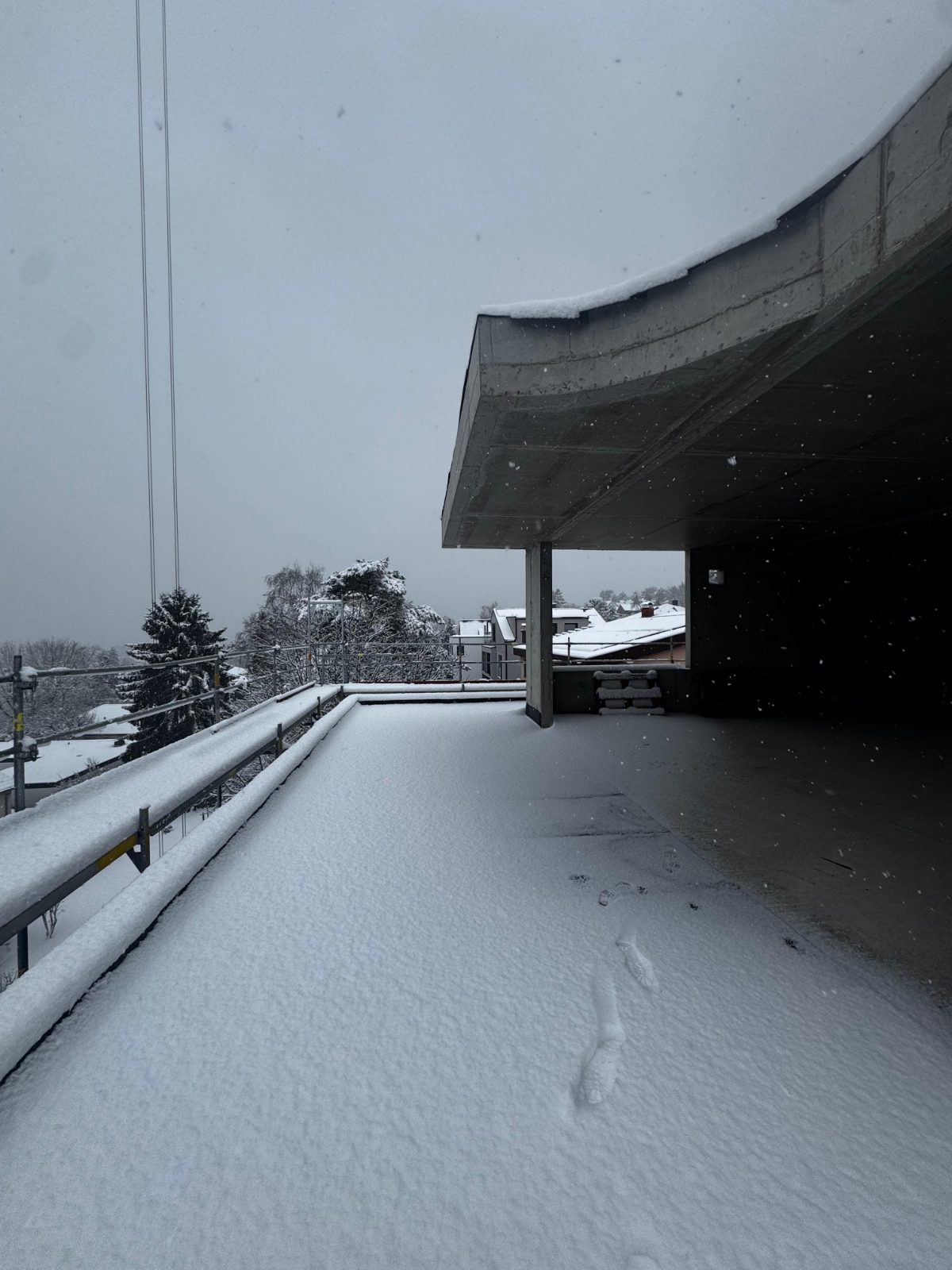 Dachterrasse nach Fertigstellung des Rohbaus, Zweifamilienhaus Frankfurt-Bergen-Enkheim